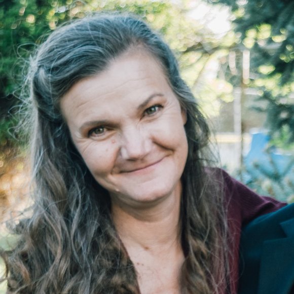 Meet your Posher, Cindy - Picture 1 of 1